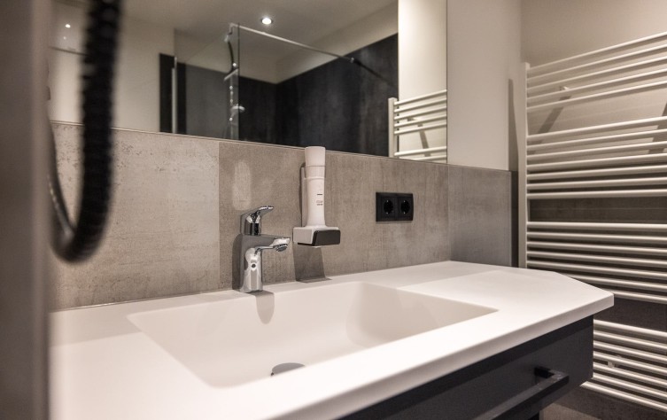 Doppelzimmer Franzl Badezimmer