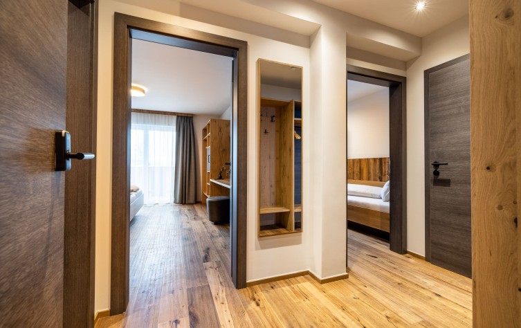 Vorraum Familienzimmer im Gästehaus Mirzl in Schladming